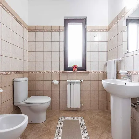 In 43988 Вилла Стинтино