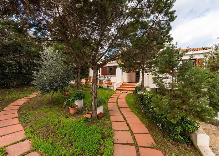 Villa In 43988