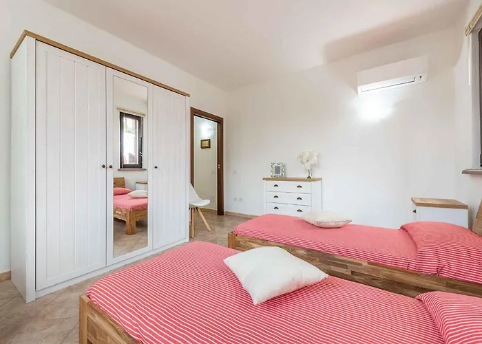 In 43988 Villa Stintino